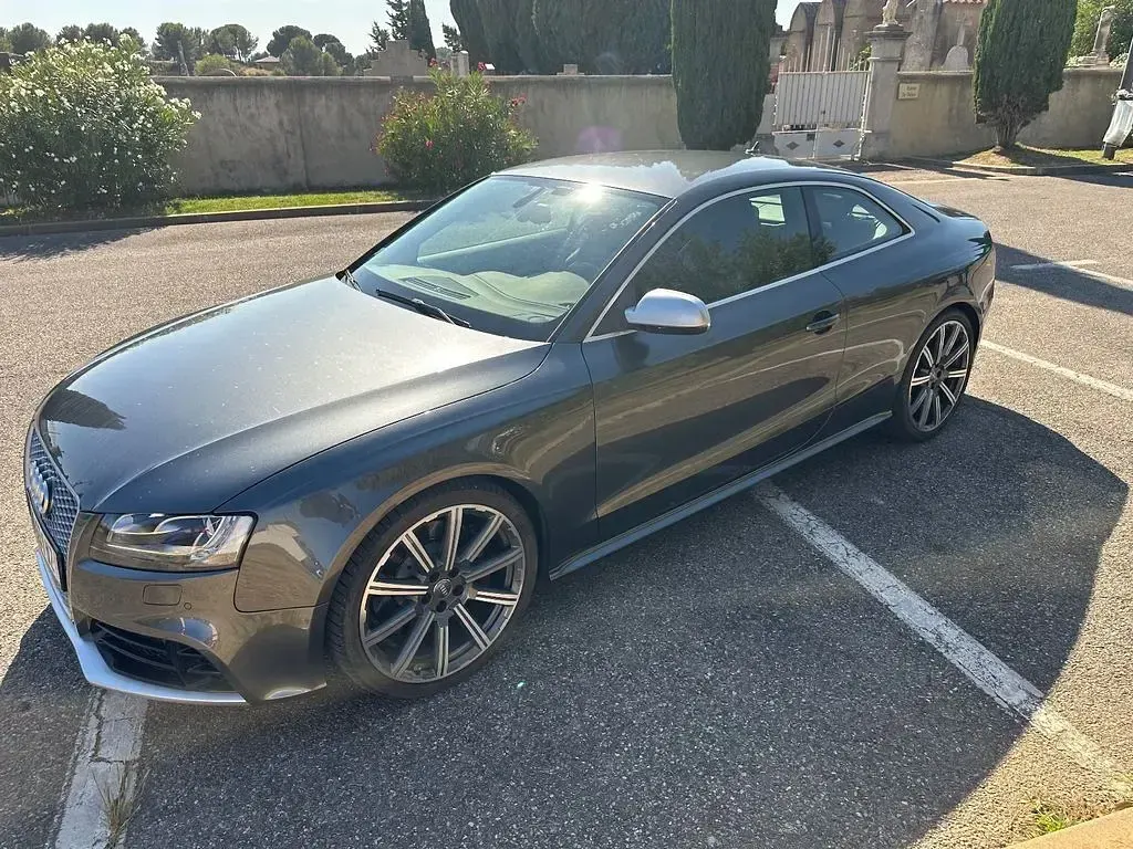 Gebraucht Audi RS5 Sport 450 PS (330 kW) 2010 Grau Coupé