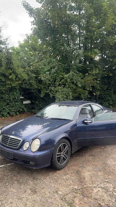 Blau Gebraucht 2000 Mercedes CLK200 Coupé | 2.200 € (Fairer Preis) - Bild 1/4
