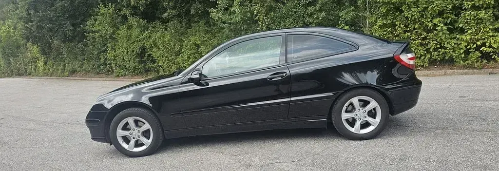 Gebraucht Mercedes 200 163 PS (119 kW) 2007 Schwarz Coupé