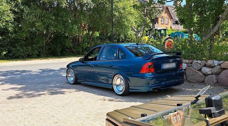 Gebraucht Opel Vectra 387 PS (284 kW) 2000 Blau Limousine