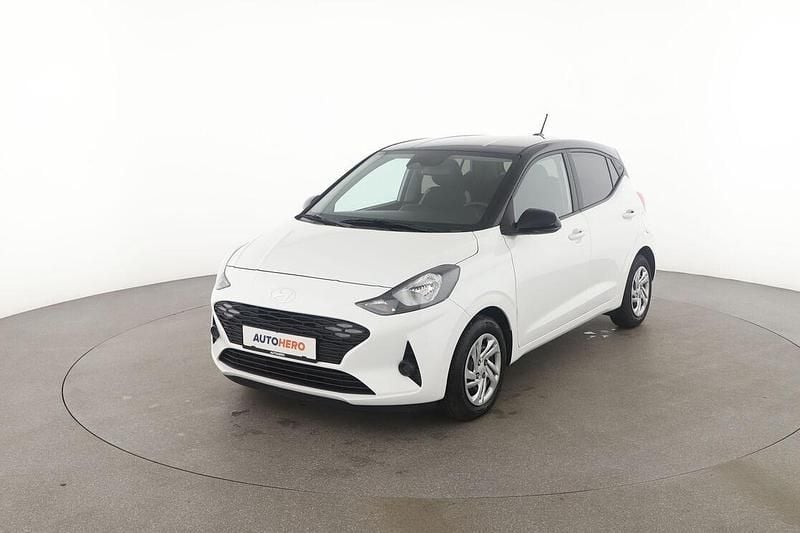 Weiß Gebraucht 2023 Hyundai i10 Kleinwagen | 14.400 € (Fairer Preis) - Bild 1/3