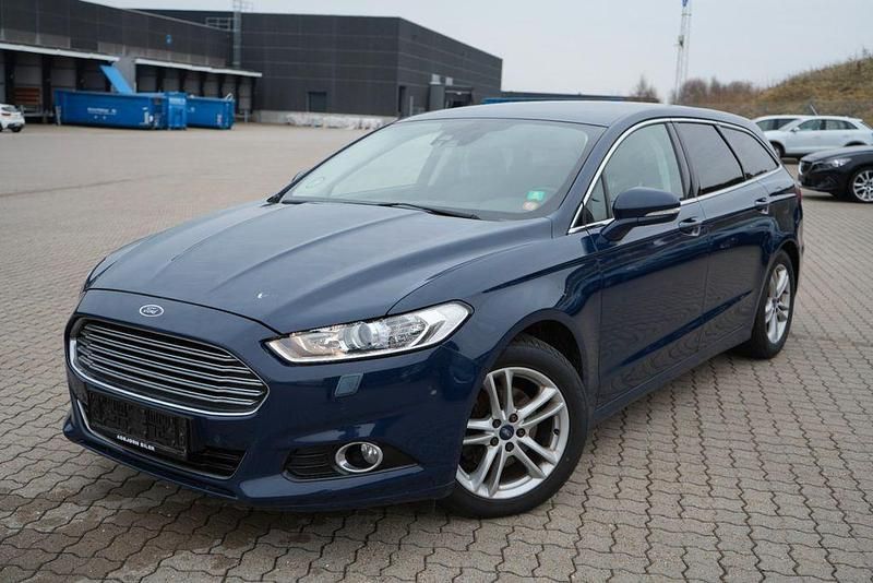 Gebraucht Ford Mondeo Titanium 150 PS (110 kW) 2018 Blau Limousine