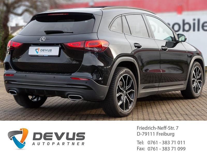 Gebraucht Mercedes GLA250 224 PS (164 kW) 2021 Schwarz SUV
