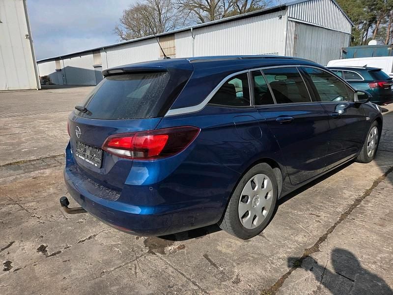 Gebraucht Opel Astra 105 PS (77 kW) 2020 Blau Kombi