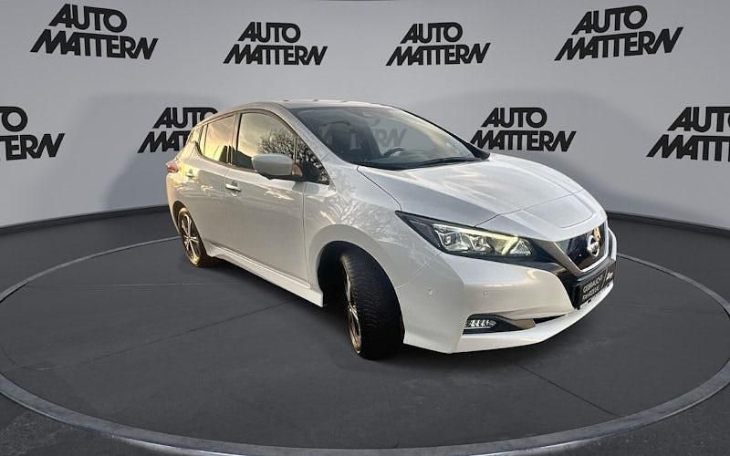 Gebraucht Nissan Leaf Tekna 160 kW (218 PS) 2021 Weiß Kleinwagen