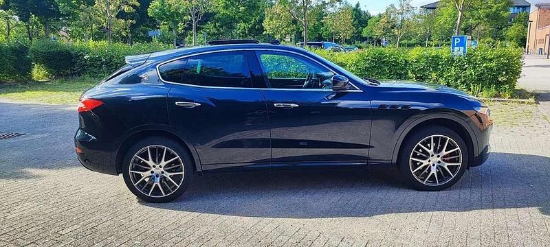 Gebraucht Maserati Levante 275 PS (202 kW) 2017 Schwarz SUV