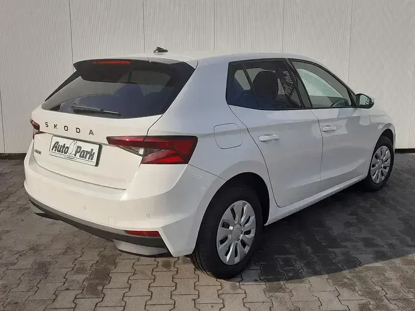 Neu Skoda Fabia Essence 2026 Weiss Kleinwagen