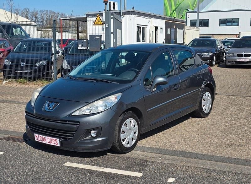 Grau Gebraucht 2013 Peugeot 207 Filou Kleinwagen | 1.999 € (Superpreis) - Bild 1/4