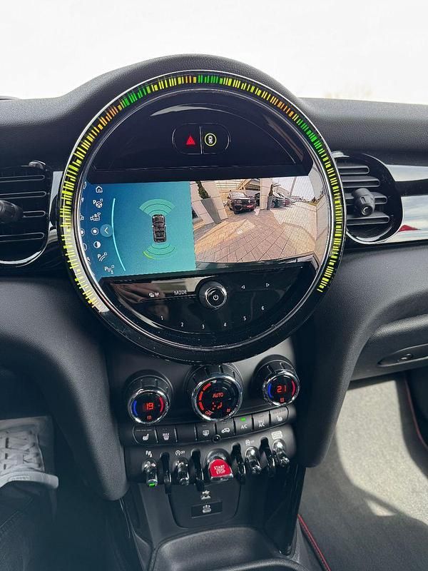 Gebraucht Mini John Cooper Works 231 PS (169 kW) 2023 Grün Kleinwagen