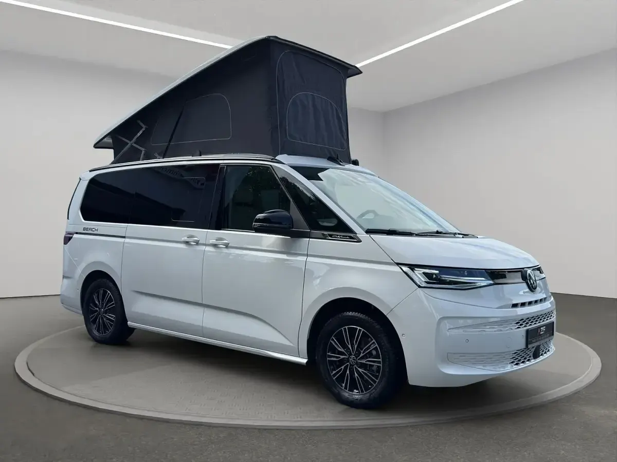 Gebraucht VW California Beach 150 PS (110 kW) 2026 Weiss Van