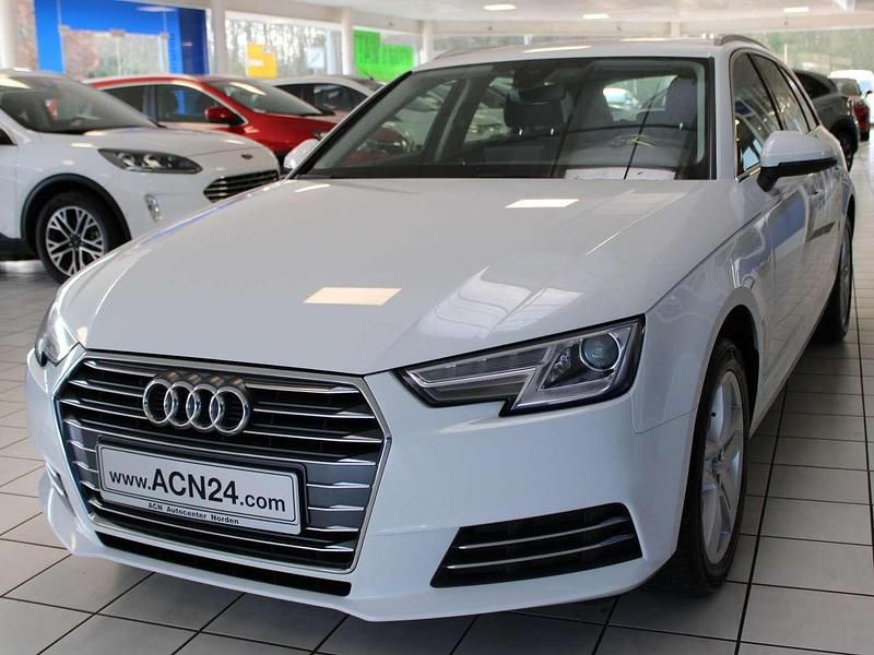 Gebraucht Audi A4 Sport 190 PS (139 kW) 2017 Gletscherweiß metallic Kombi