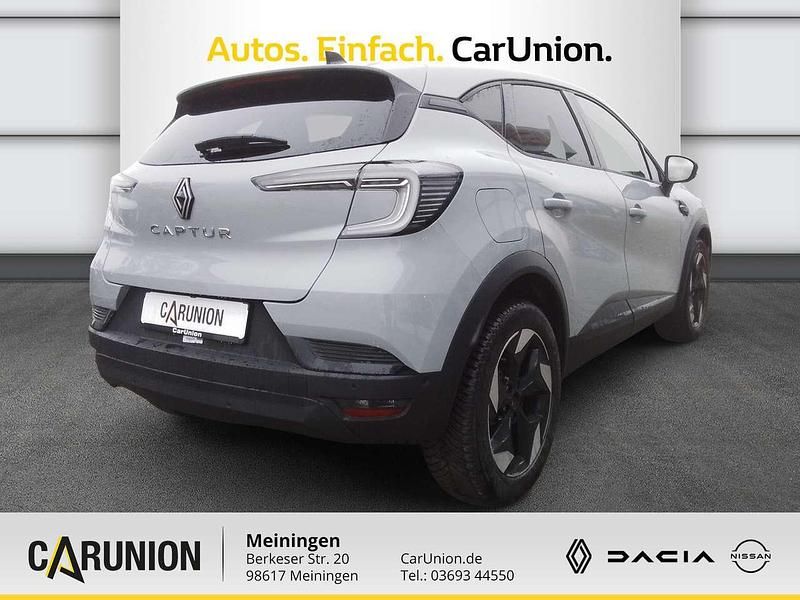Neu Renault Captur Techno 91 PS (66 kW) 2025 Rafalgrau metallic SUV