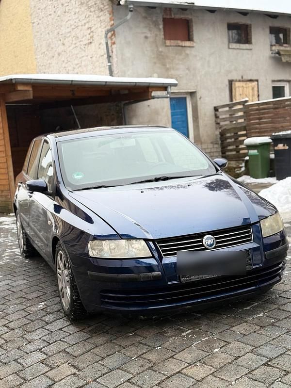 Gebraucht Fiat Stilo 101 PS (74 kW) 2003 Blau Kleinwagen