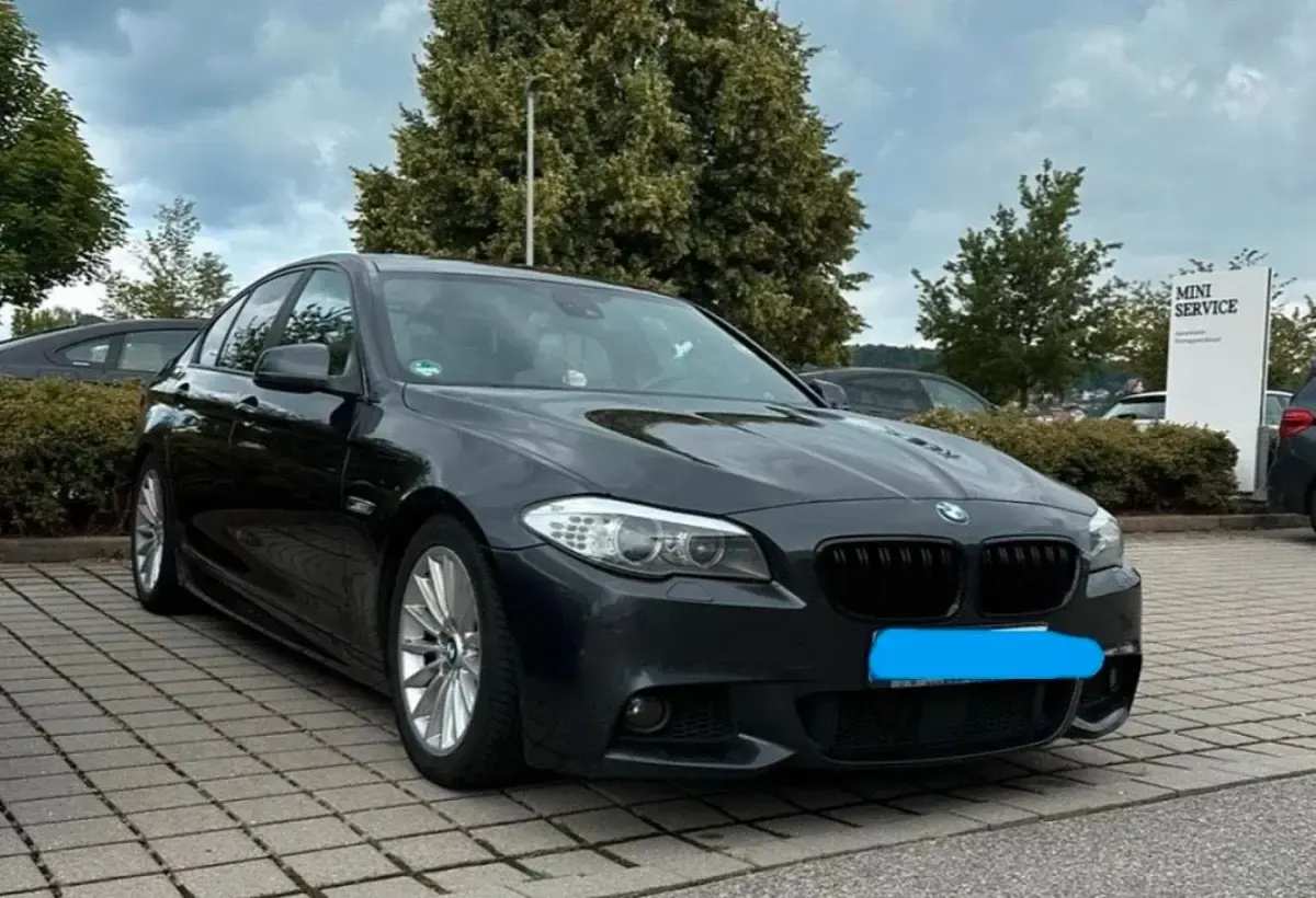 Gebraucht BMW 525 204 PS (150 kW) 2011 Braun Limousine
