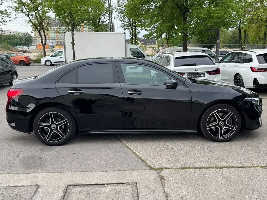 Gebraucht Mercedes A220 AMG 190 PS (139 kW) 2023 Nachtschwarz  unilack Limousine