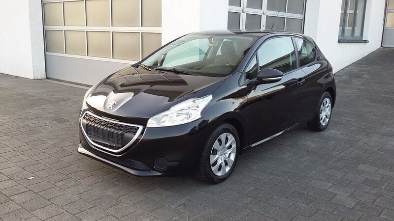 Schwarz Gebraucht 2014 Peugeot 208 Access Kleinwagen | 4.690 € (Fairer Preis) - Bild 1/4
