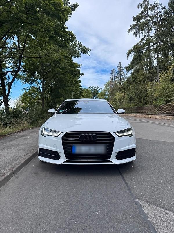 Weiß Gebraucht 2016 Audi A6 Comfort Limousine | 18.500 € (Guter Preis) - Bild 1/4