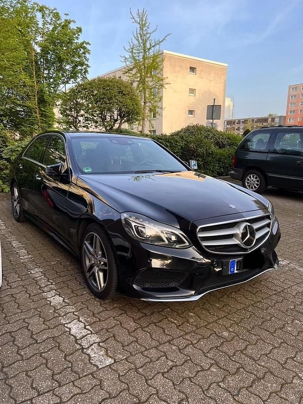 Schwarz Gebraucht 2014 Mercedes E400 AMG Limousine | 21.900 € - Bild 1/3