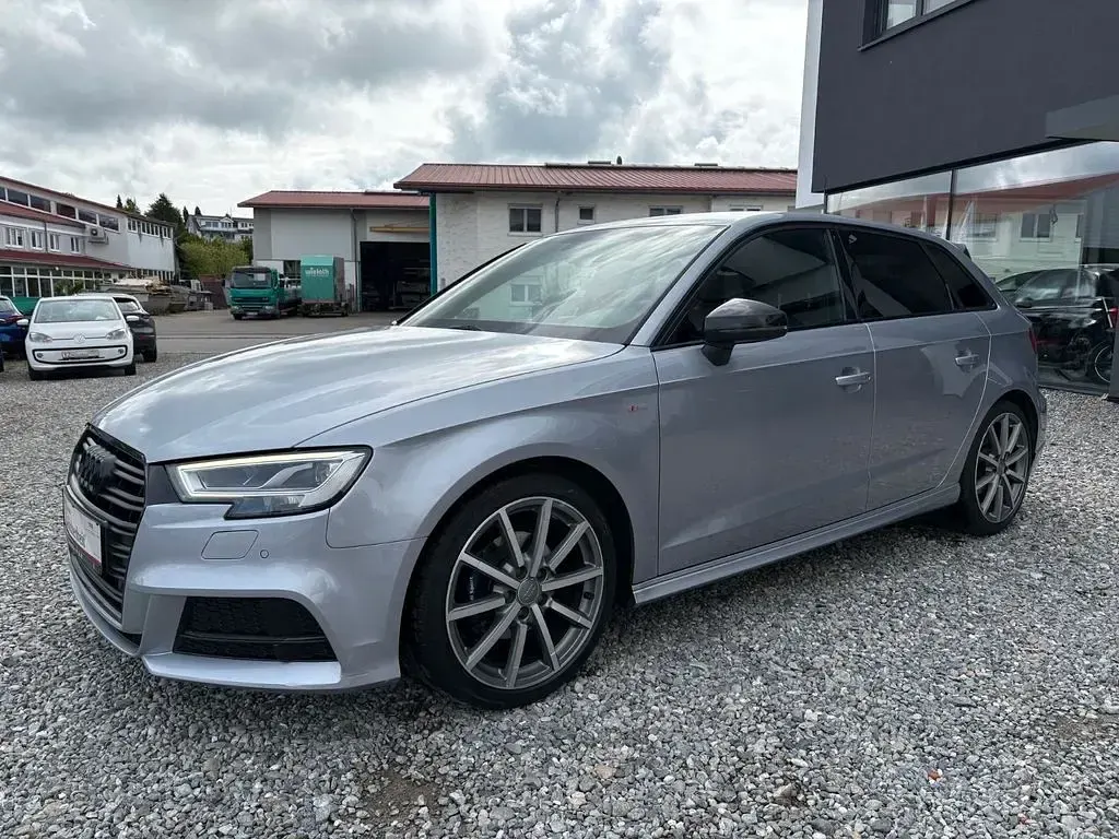 Gebraucht Audi A3 S-Line 150 PS (110 kW) 2018 Silber Limousine