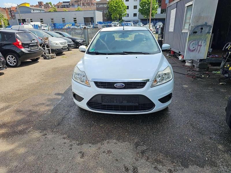 Frozen white Gebraucht 2008 Ford Focus Style Kombi | 2.750 € (Fairer Preis) - Bild 1/4