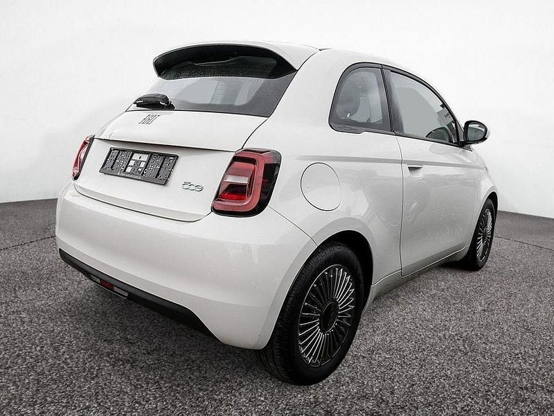Gebraucht Fiat 500e 69 kW (95 PS) 2023 Weiß Kleinwagen