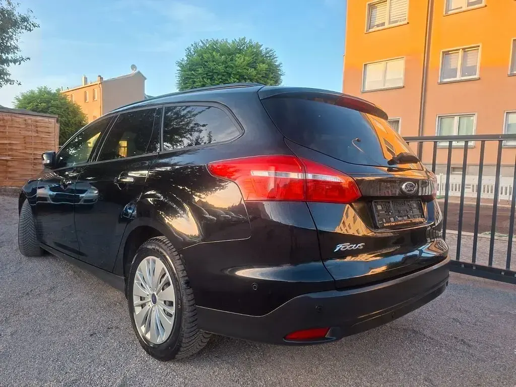 Gebraucht Ford Focus 125 PS (91 kW) 2017 Schwarz Limousine