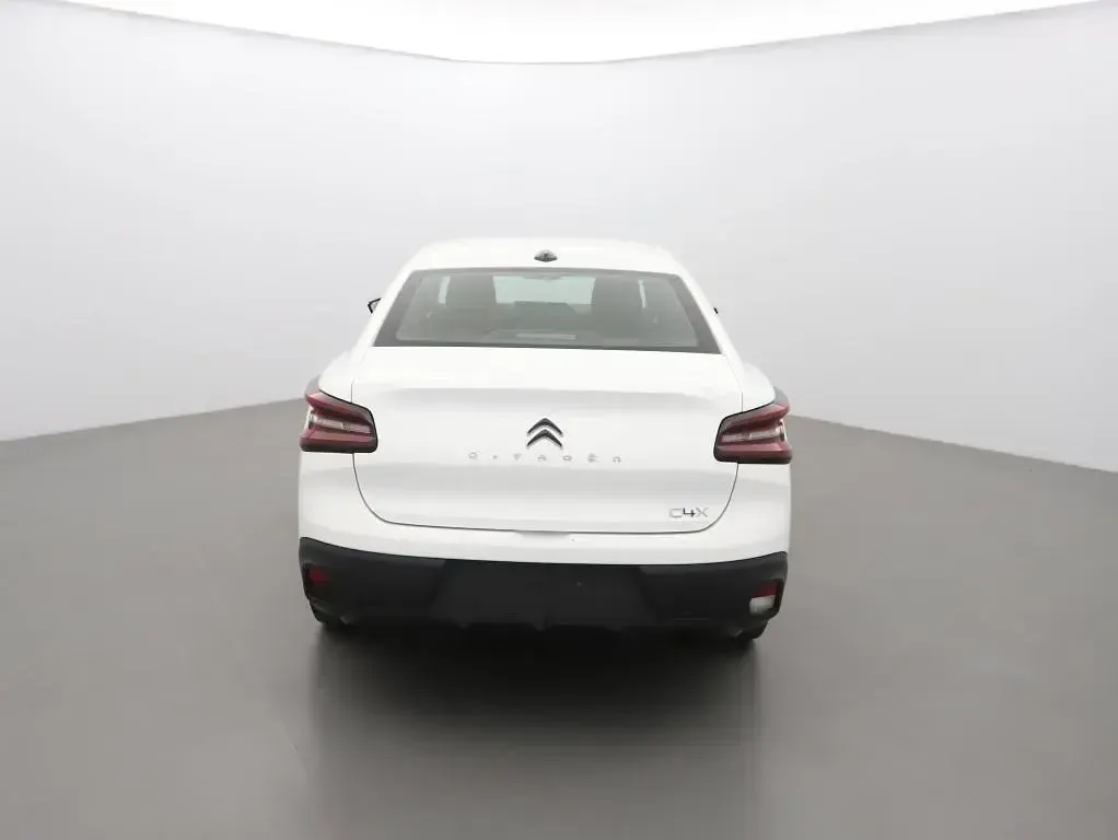 Gebraucht Citroën C4 X Feel 101 PS (74 kW) 2023 Blanc SUV