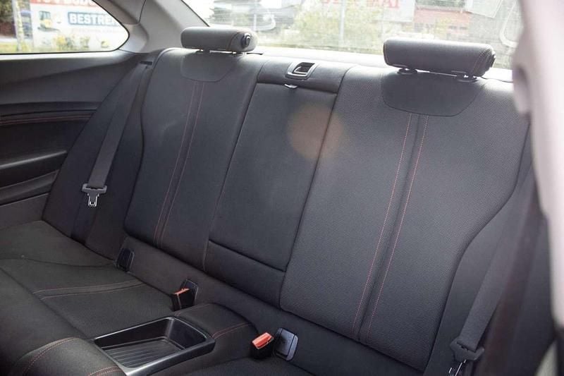 Gebraucht BMW 218 150 PS (110 kW) 2018 Rot Coupé