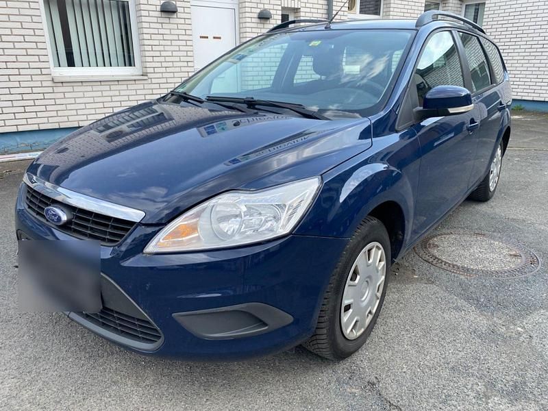 Usado Ford Focus 109 HP (80 kW) 2010 Azul Carrinha