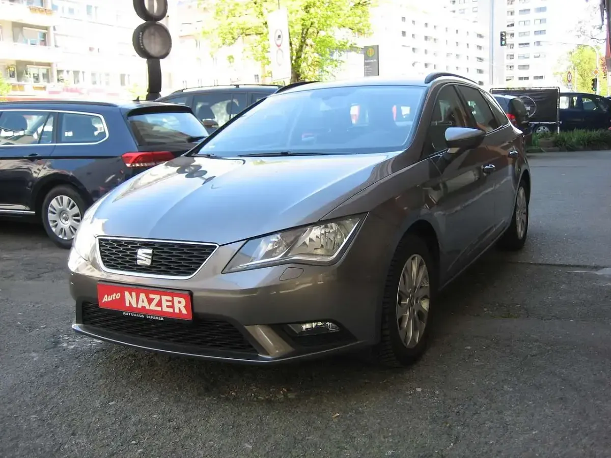 Second-hand Seat Leon Style 105 CP (77 kW) 2014 Gri Break