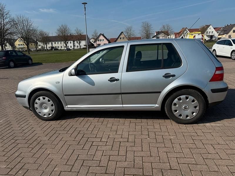 Gebraucht VW Golf IV 75 PS (55 kW) 2003 Silber Limousine