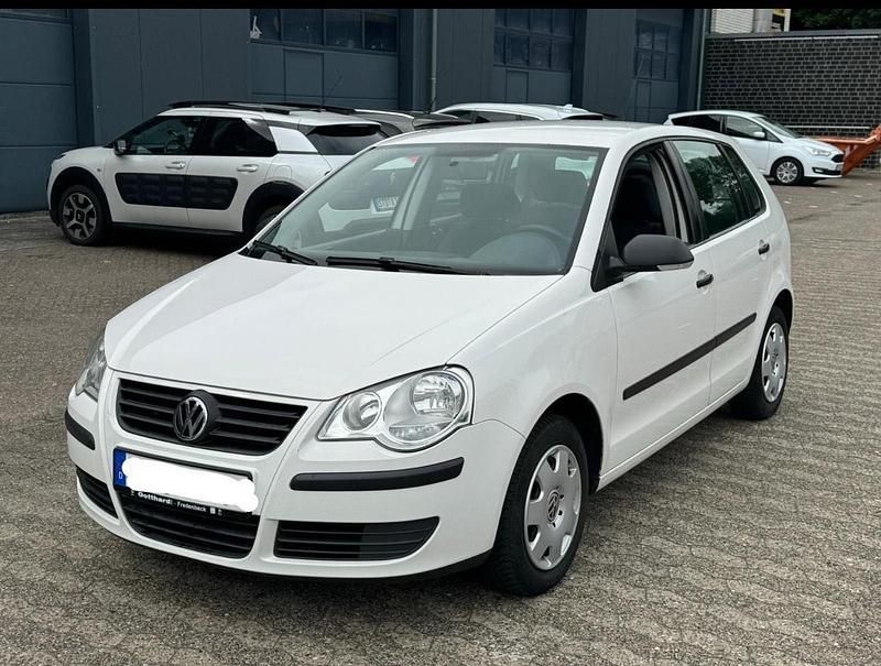 Weiß Gebraucht 2009 VW Polo Kleinwagen | 2.000 € (Fairer Preis) - Bild 1/4