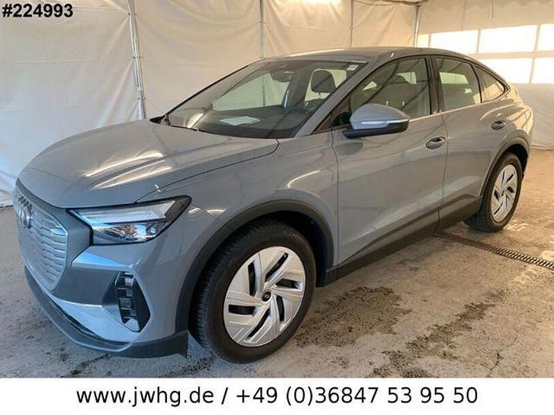 Grau Gebraucht 2022 Audi Q4 e-tron SUV | 22.650 € - Bild 1/4