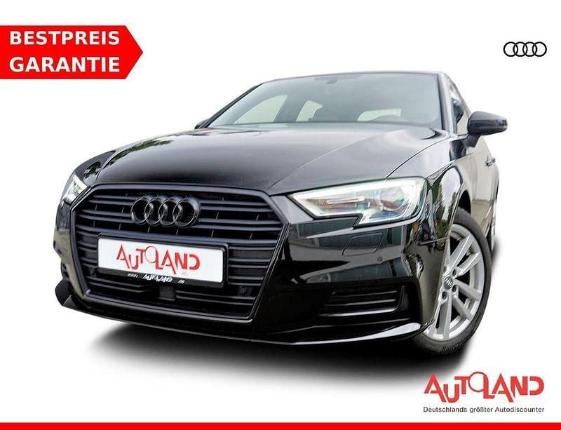 Schwarz Gebraucht 2020 Audi A3 Sportback Comfort Limousine | 22.950 € (Guter Preis) - Bild 1/4