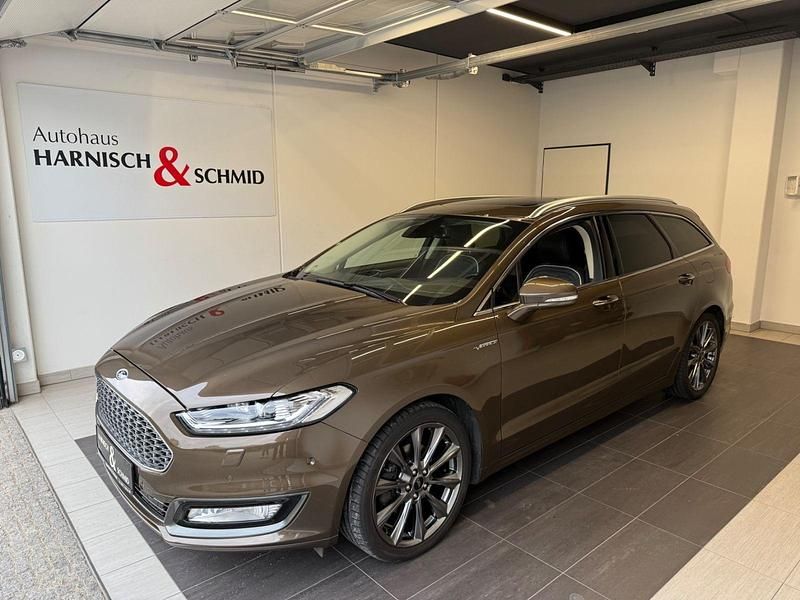 Braun Gebraucht 2018 Ford Mondeo Business Edition Kombi | 19.970 € (Teuer) - Bild 1/4