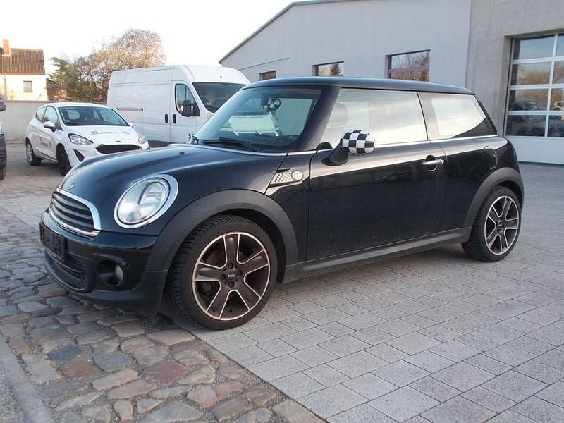 Gebraucht Mini ONE 98 PS (72 kW) 2012 Schwarz Kleinwagen