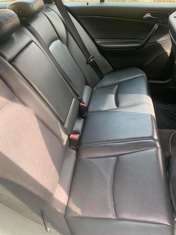 Gebraucht Mercedes C220 143 PS (105 kW) 2002 Silber Kombi