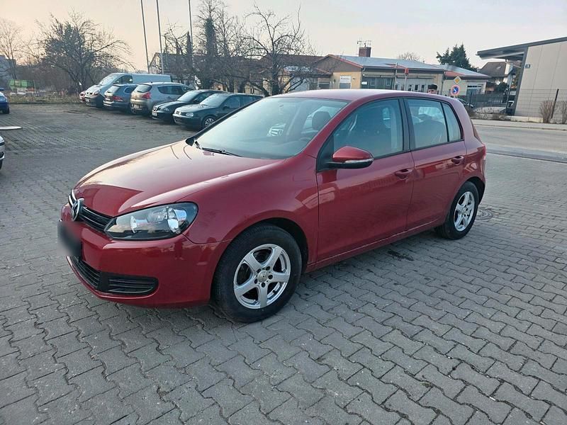 Gebraucht VW Golf VI 80 PS (58 kW) 2009 Rot Kleinwagen
