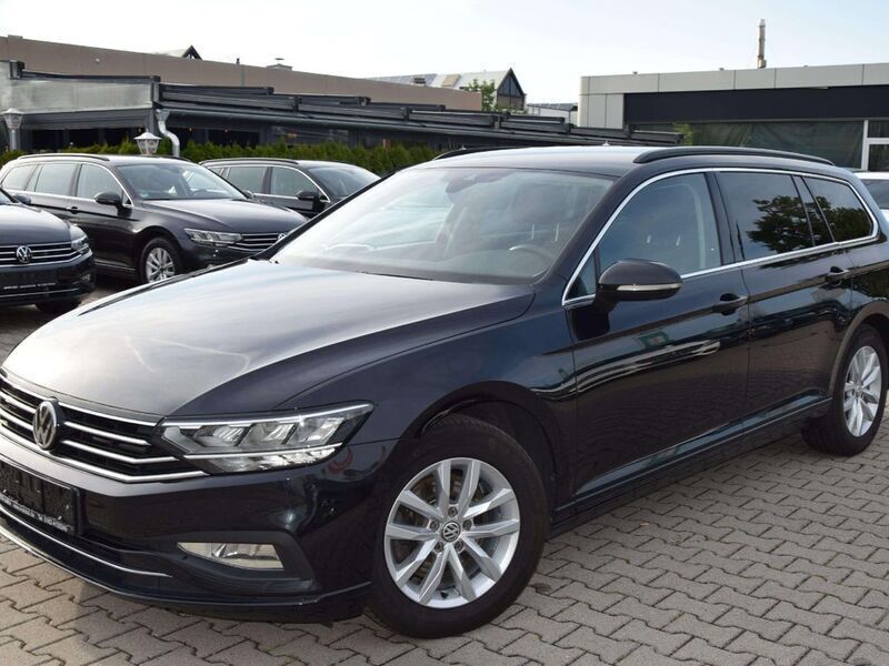 Deep black perleffekt Gebraucht 2019 VW Passat Business Kombi | 15.900 € (Fairer Preis) - Bild 1/4