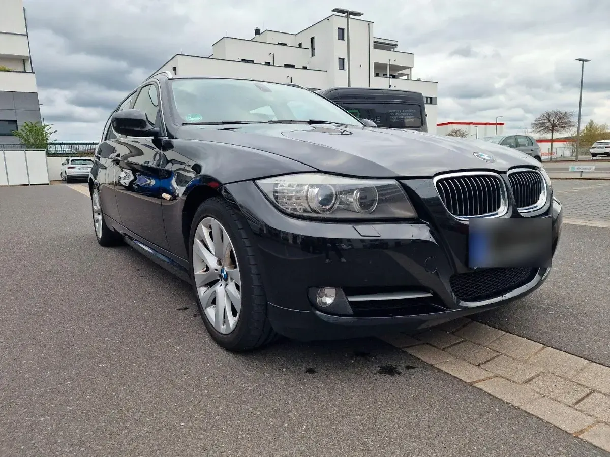 Usata BMW 320 184 CV (135 kW) 2012 Nero Station wagon