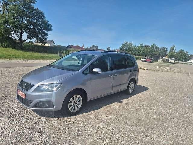 Grau Gebraucht 2019 Seat Alhambra Style Van / Kleinbus | 21.500 € (Guter Preis) - Bild 1/4
