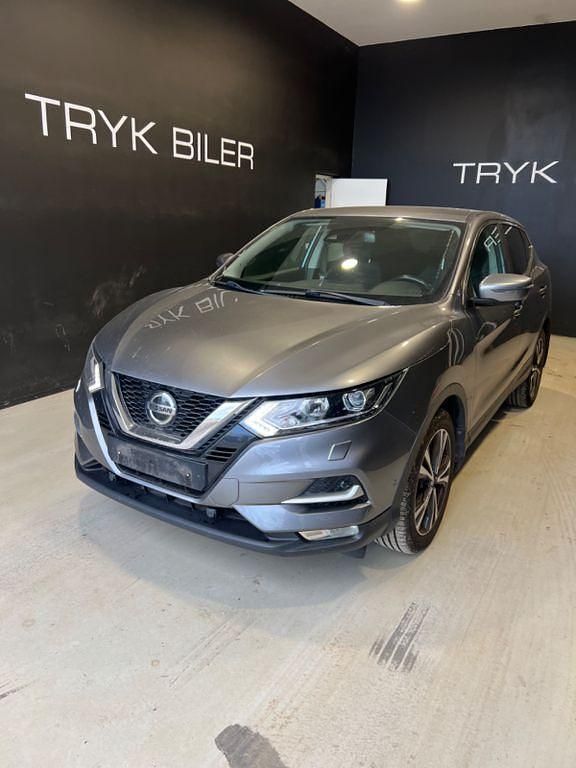 Grau Gebraucht 2019 Nissan Qashqai N-Connecta SUV | 11.500 € (Superpreis) - Bild 1/4