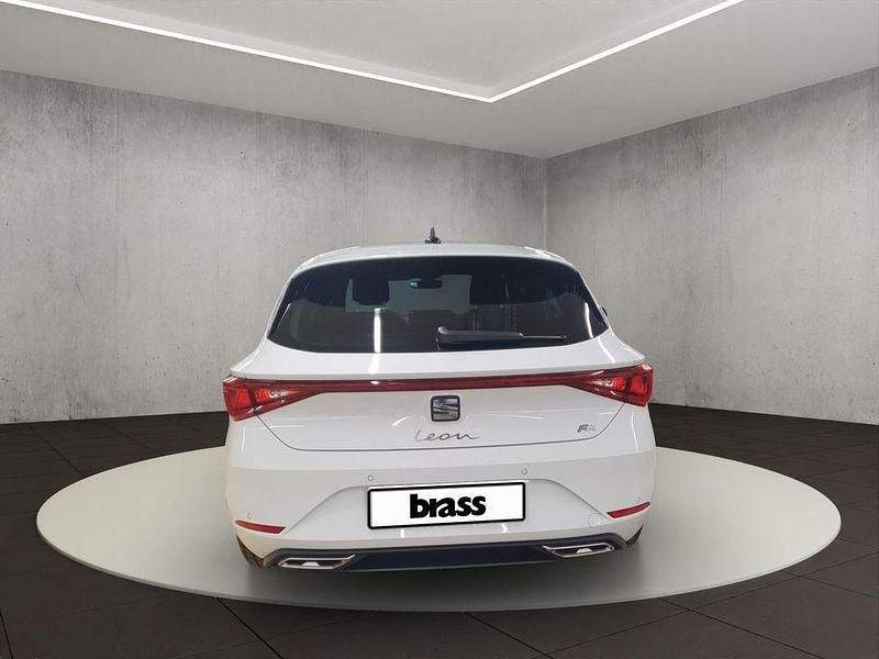 Gebraucht Seat Leon FR 150 PS (110 kW) 2025 Glacial weiß metallic Limousine