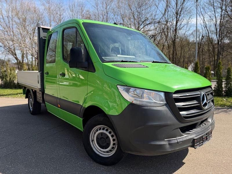 Gebraucht Mercedes Sprinter 163 PS (119 kW) 2018 Grün Van