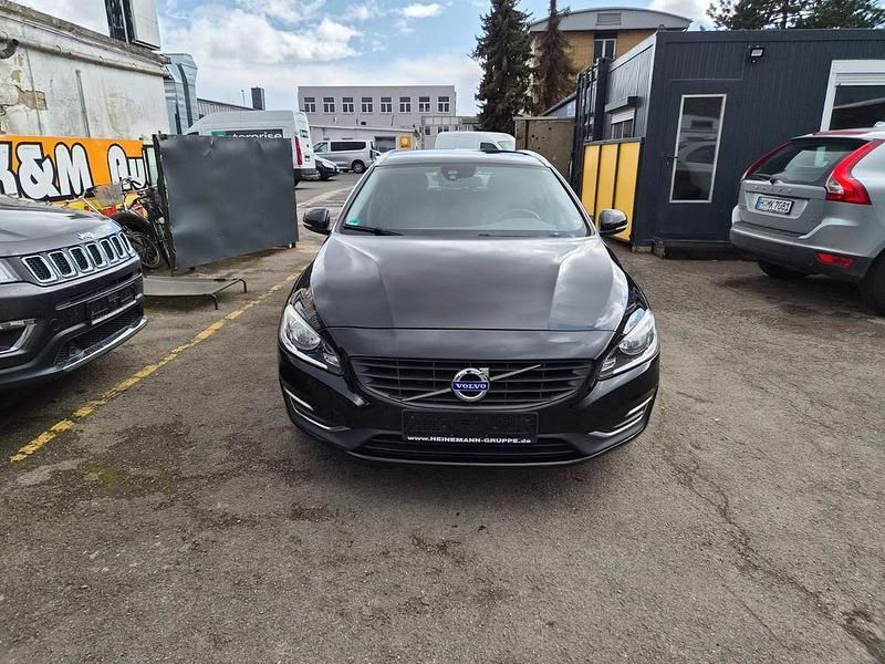 Gebraucht Volvo V60 Ocean Race 152 PS (111 kW) 2016 Schwarz Kombi