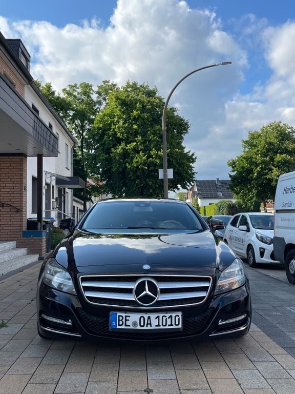 Schwarz Gebraucht 2012 Mercedes CLS350 Limousine | 17.300 € (Etwas zu teuer) - Bild 1/4