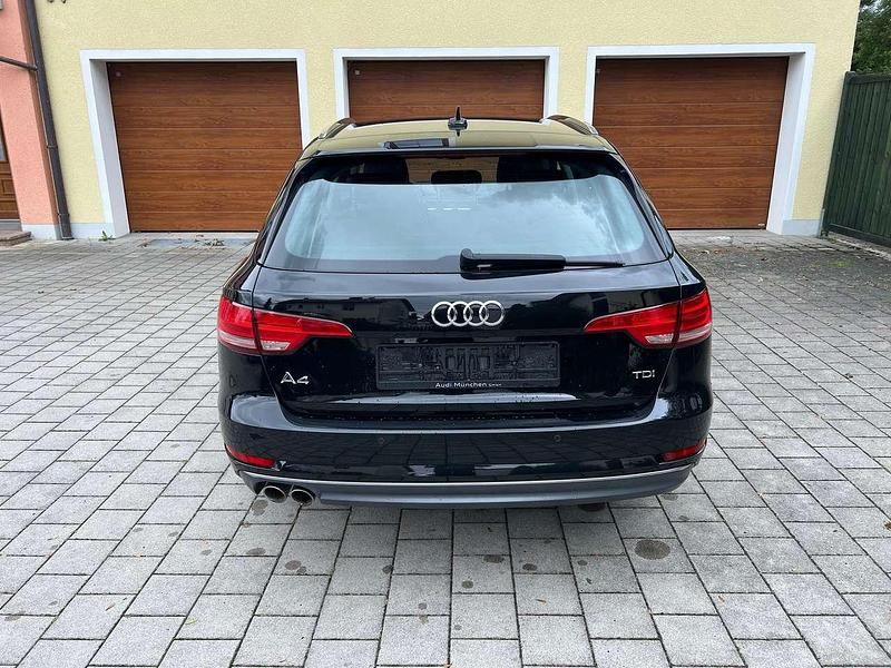 Gebraucht Audi A4 190 PS (139 kW) 2017 Mythosschwarz metallic Kombi