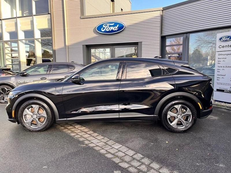 Gebraucht Ford Mustang Mach-E Basis 197 kW (269 PS) 2021 Schwarz SUV