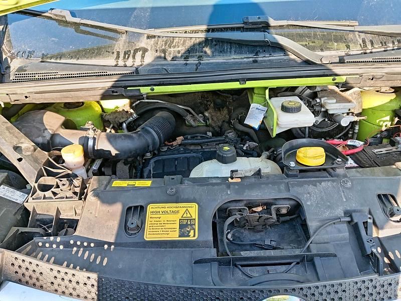 Gebraucht Opel Vivaro 150 PS (110 kW) 2016 Grün Van / Kleinbus