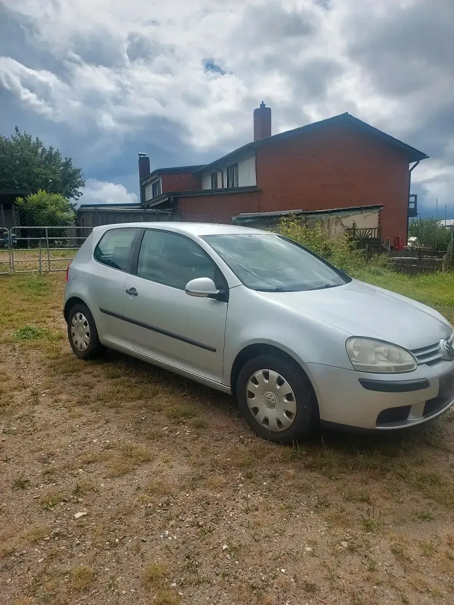 Gebraucht VW Golf V 75 PS (55 kW) 2005 Grau Kleinwagen